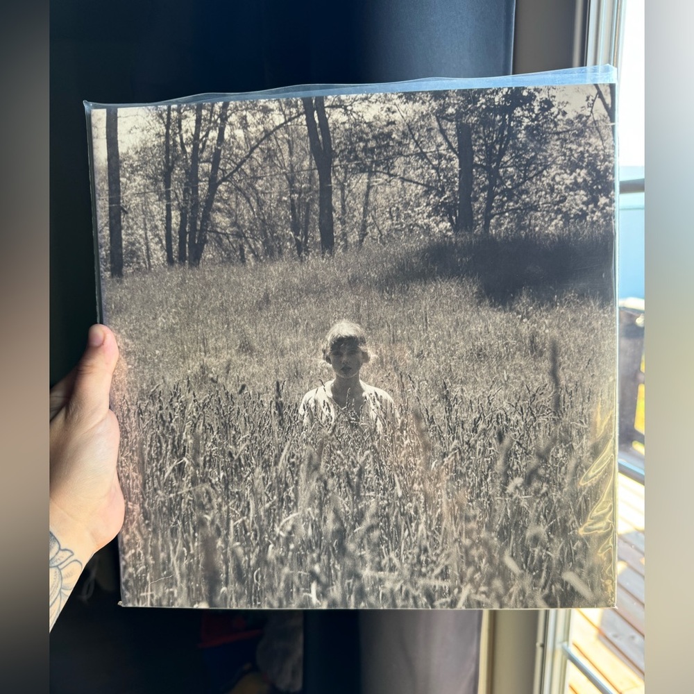 Taylor Swift Folklore - In the Weeds